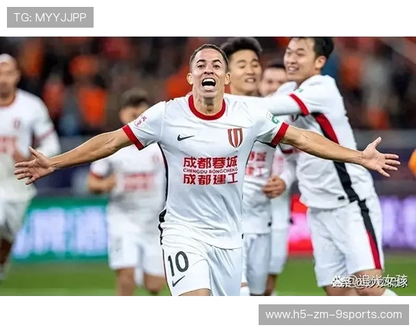 成都蓉城严鼎皓中场直塞,多次威胁对手禁区的战术启示 成都蓉城严鼎皓中场直塞,多次威胁对手禁区的战术启示